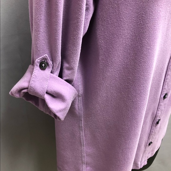 LL Bean Women’s XS Purple Button Down Top - Picture 4 of 7